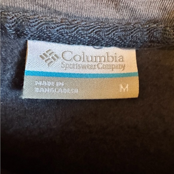 Columbia Women’s Hoodie Size Medium “Find Your True North” Graphic Pullover - Picture 2 of 4